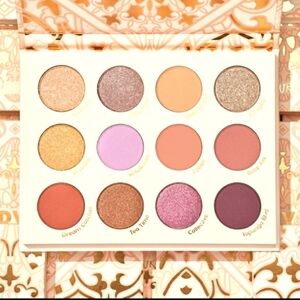 So Very Lovely Eyeshadow Palette.